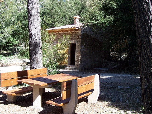 1.Exteriors refugi sa Coma de Binifald&oacute;.JPG