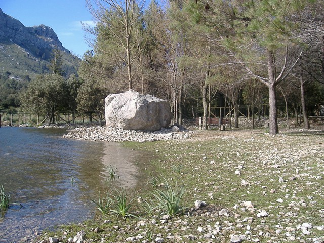 1. Exteriors Gorg Blau.JPG