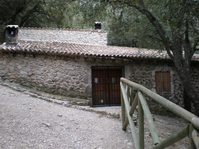 3. Refugui de son Moragues.JPG