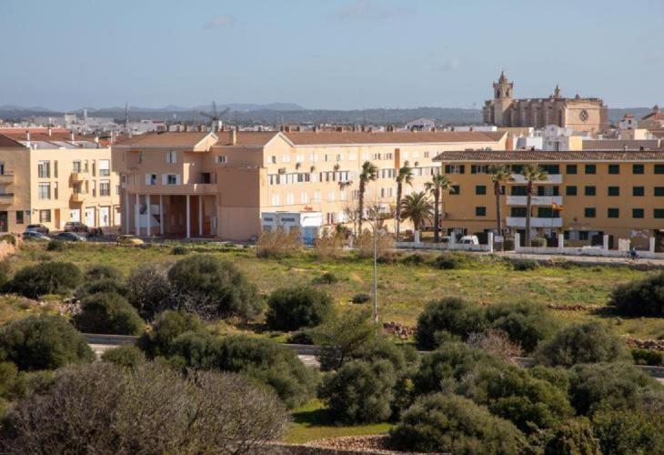  Imatge del solar municipal cedit per a la futura promoció de l'IBAVI de 60 habitatges públics a Ciutadella