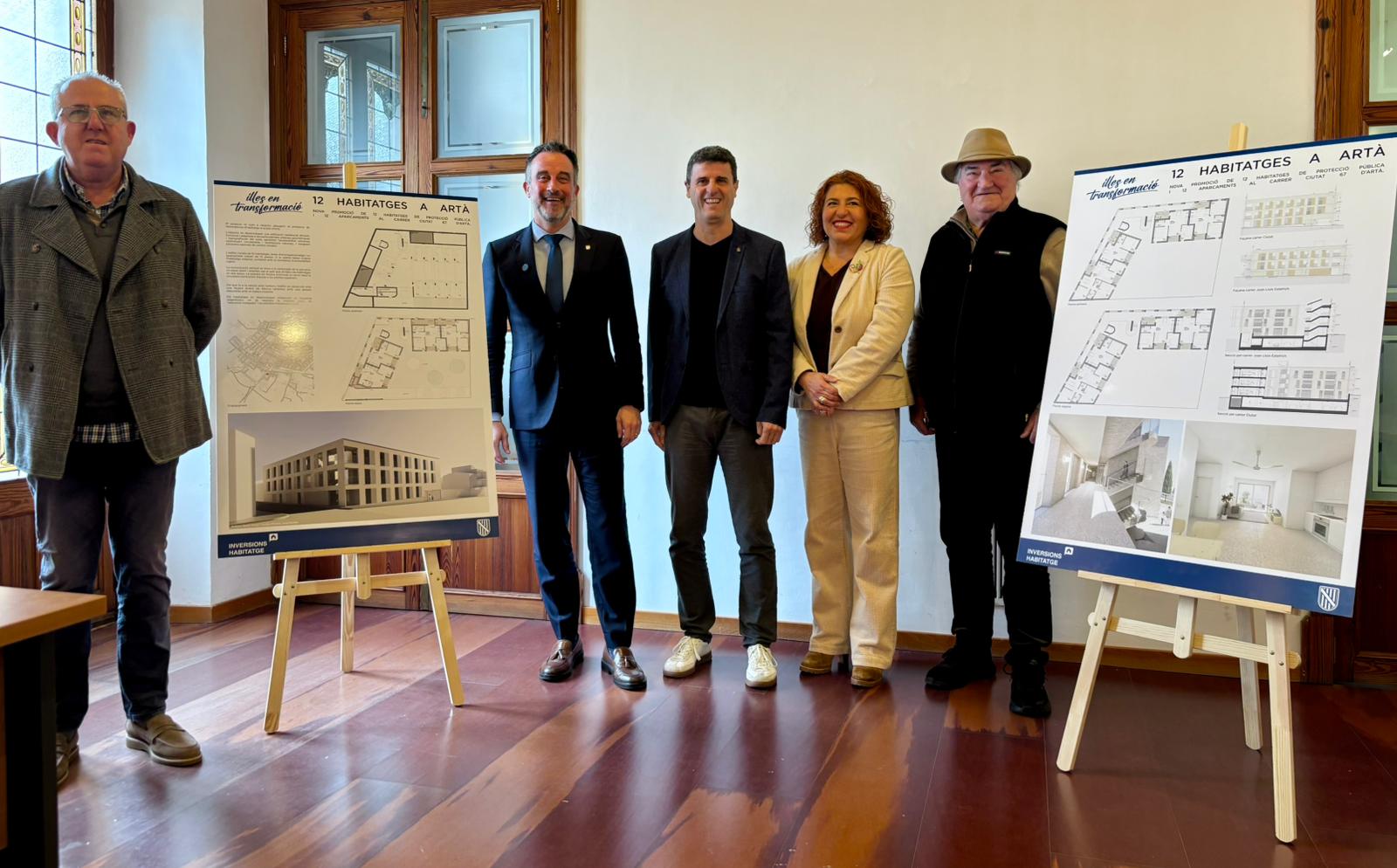 Acte de presentació del projecte de la promoció a Artà, encapçalada pel conseller José Luis Mateo i el batle Manuel Galán.