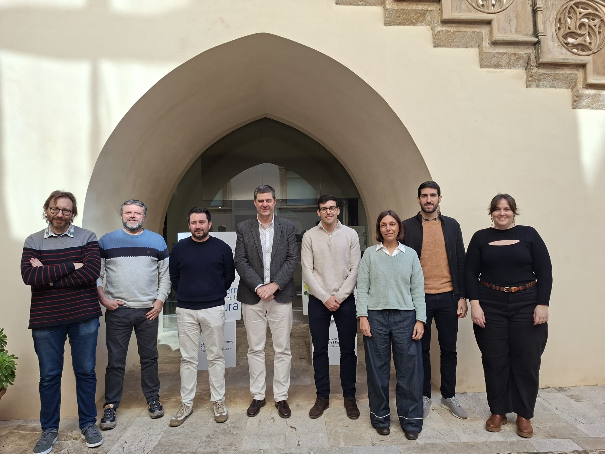  A l’acte hi han assistit el conseller de Turisme, Cultura i Esports, Jaume Bauzà; el director general de Cultura, Llorenç Perelló, i el director adjunt de l’IEB, Ignacio Flores.