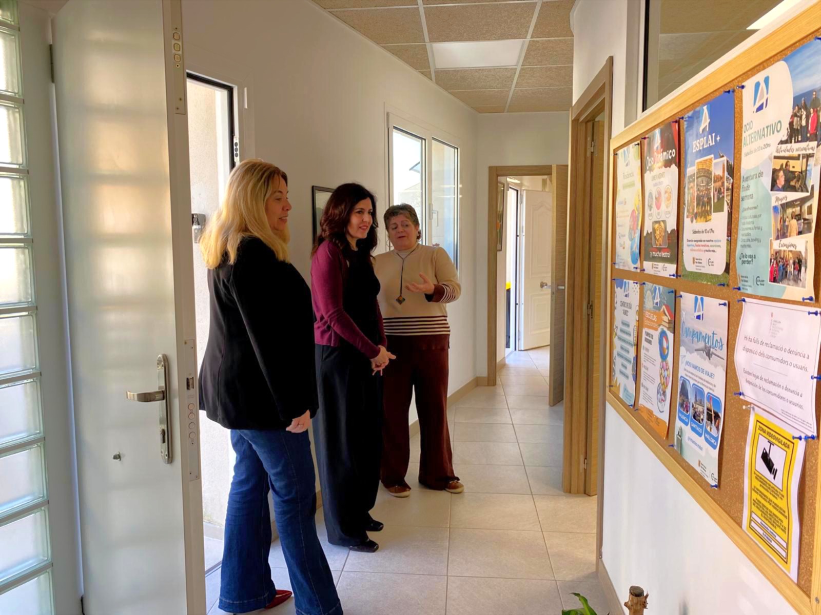 La consellera Fernández ha visitat avui Amiticia, una de les entitats que ha rebut la subvenció del programa Lleure adaptat 