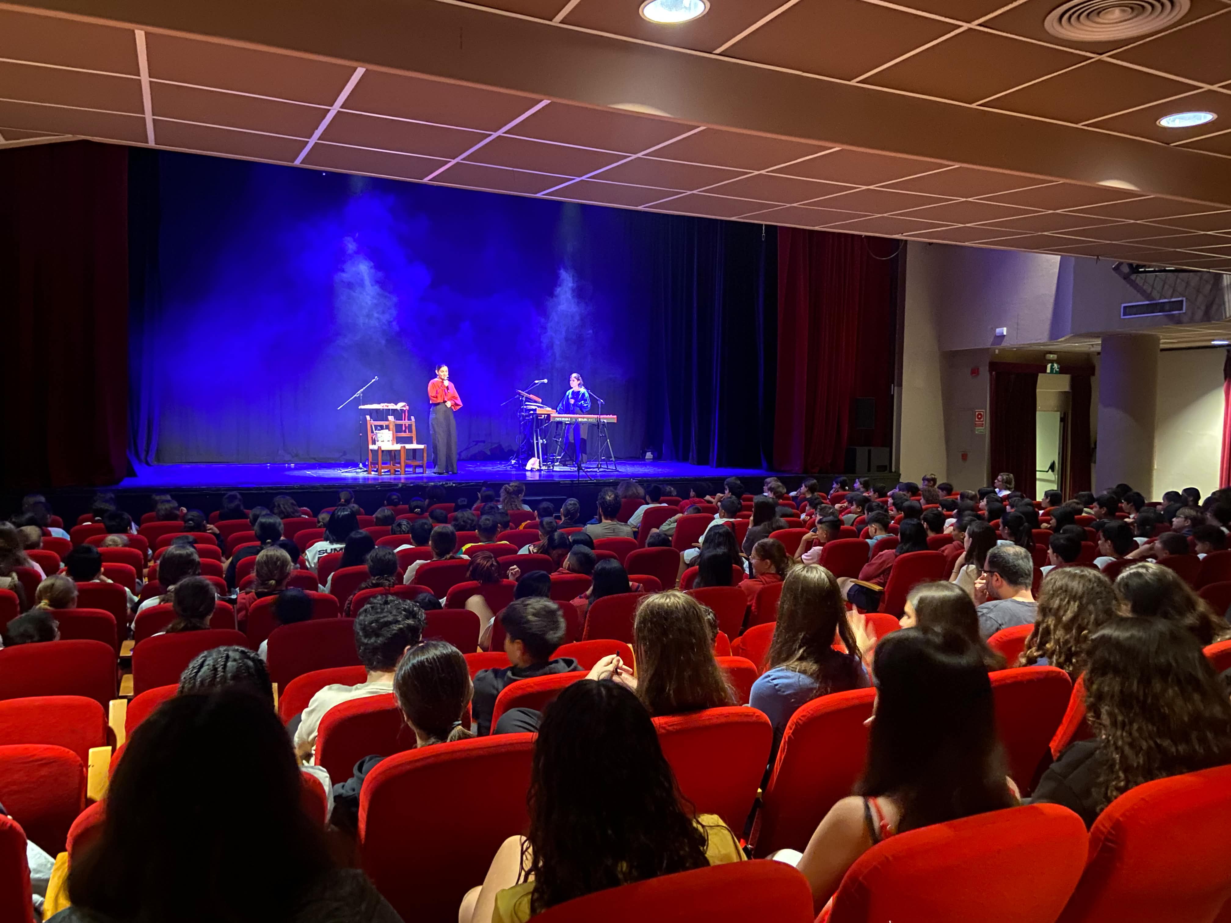 El duet l’Arannà tanca els concerts didàctics del programa «Viu la Cultura» a Eivissa i Formentera el curs 2025-2026 amb l’assistència de 500 alumnes