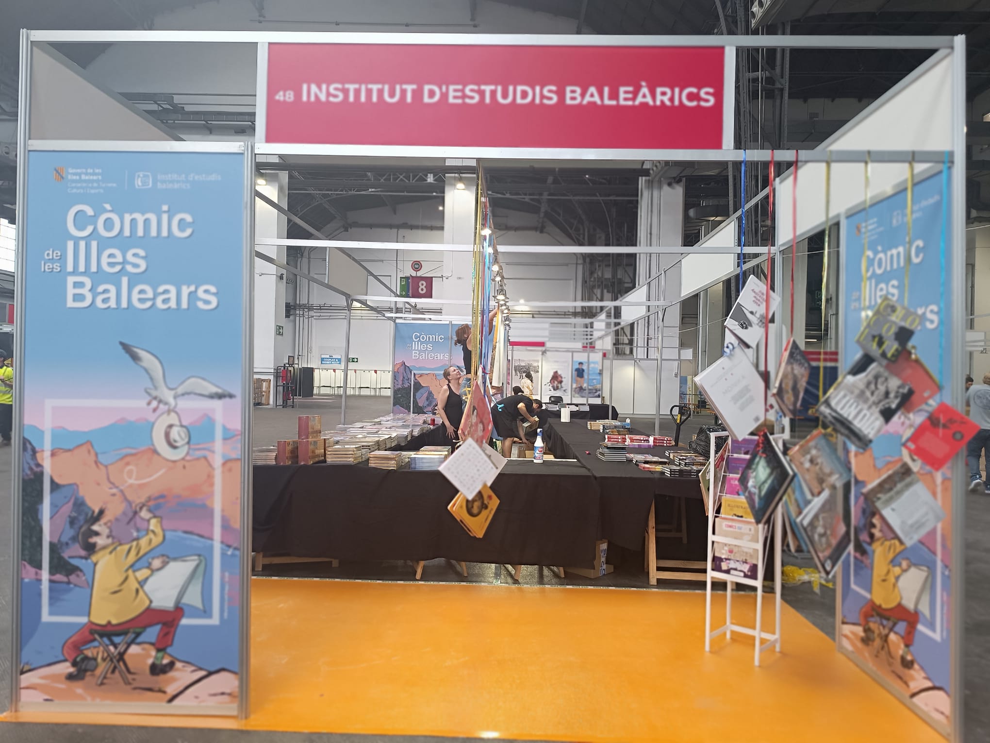 Imatge de l'estand de l'Institut d'Estudis Baleàrics per a 'Comic Barcelona' 