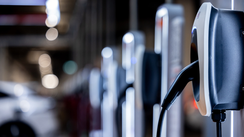 Filera de connectors per a vehicles elèctrics