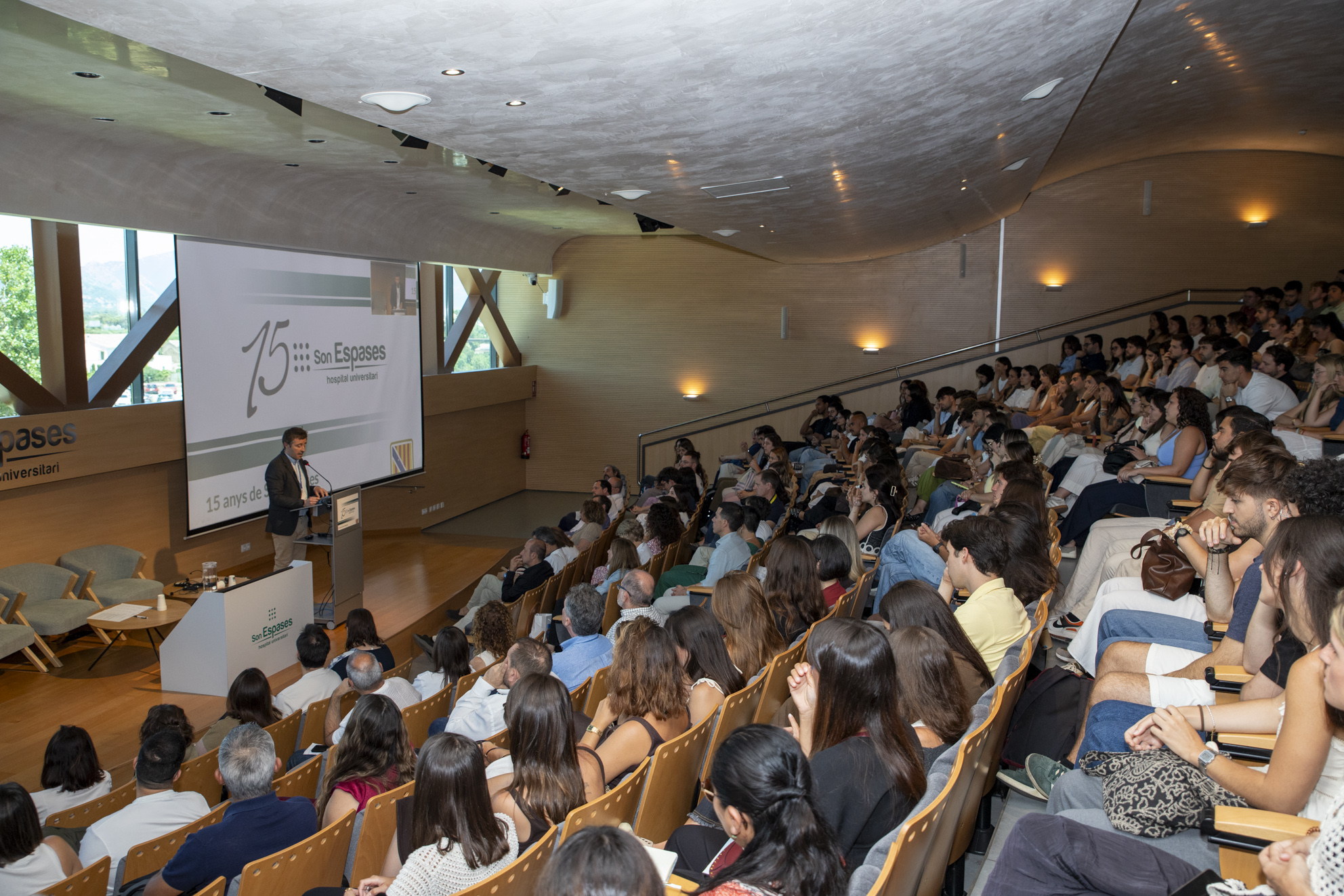 Els residents, a l'acte de benvinguda