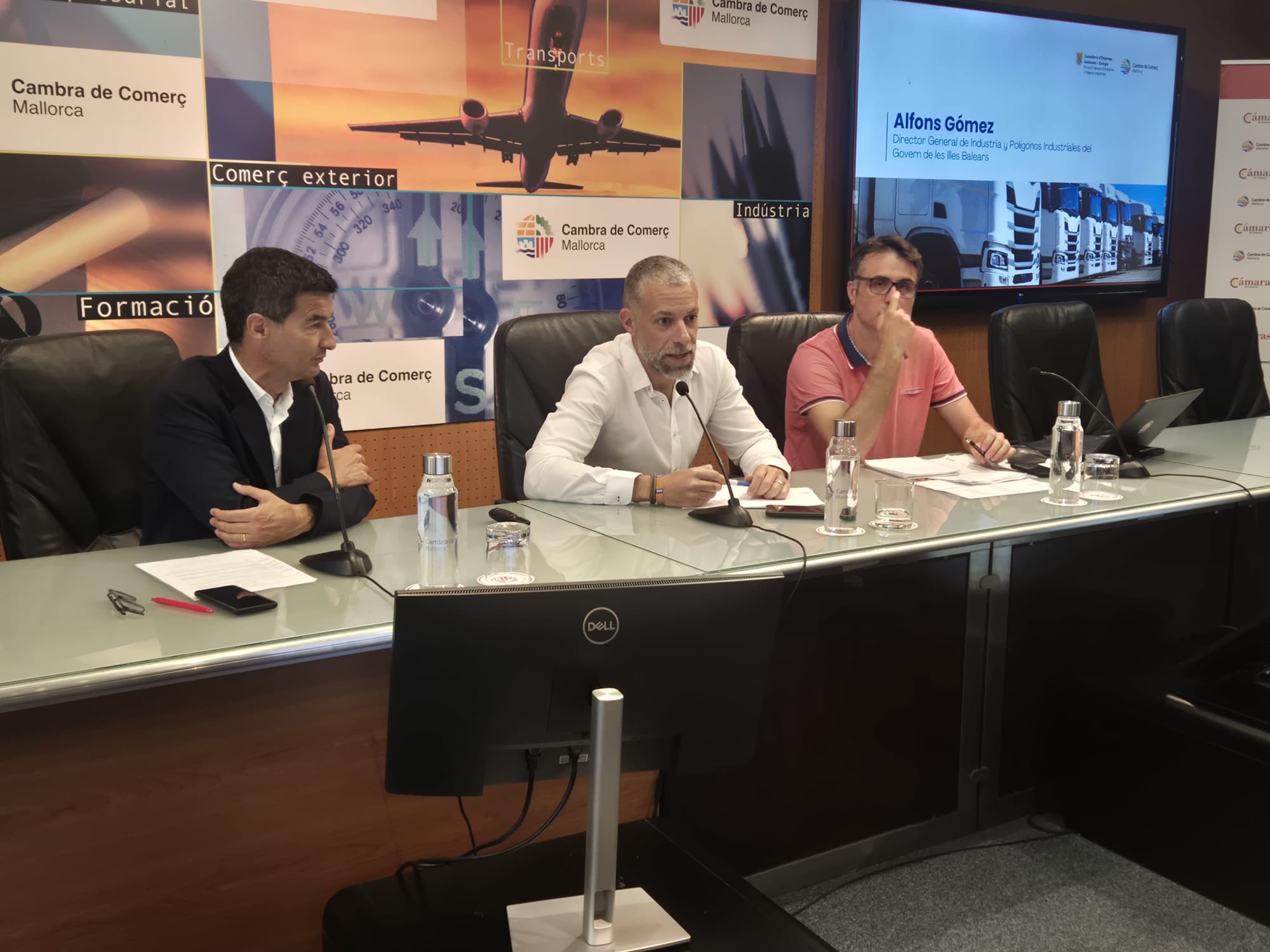 Imatge de la jornada informativa per donar a conèixer les noves convocatòries d’ajudes destinades a compensar l’impacte econòmic que el conflicte a l’Orient Mitjà està tenint sobre les empreses industrials i de la construcció de les Illes Balears