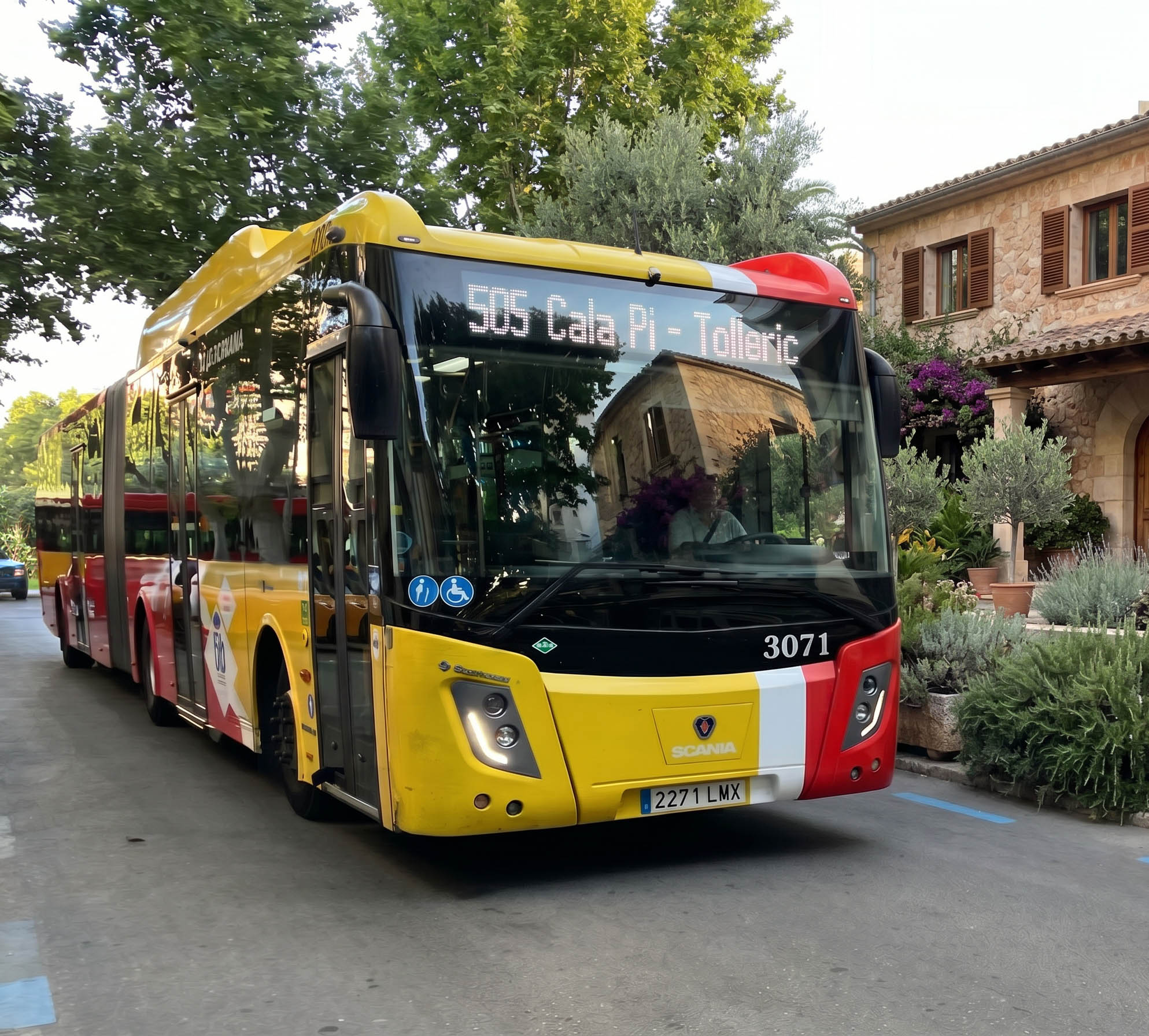 Imatge d'un autobús de la línia Cala Pi-Tolleric