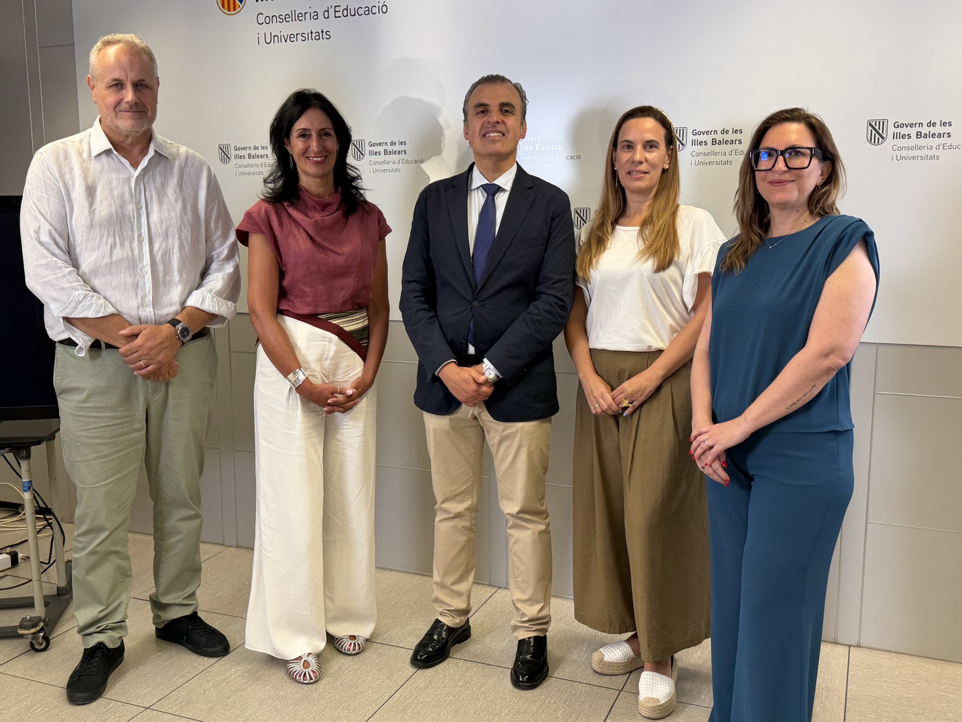 Educació desplega Docents 360 amb suport psicològic, mediació i conciliació per al professorat
