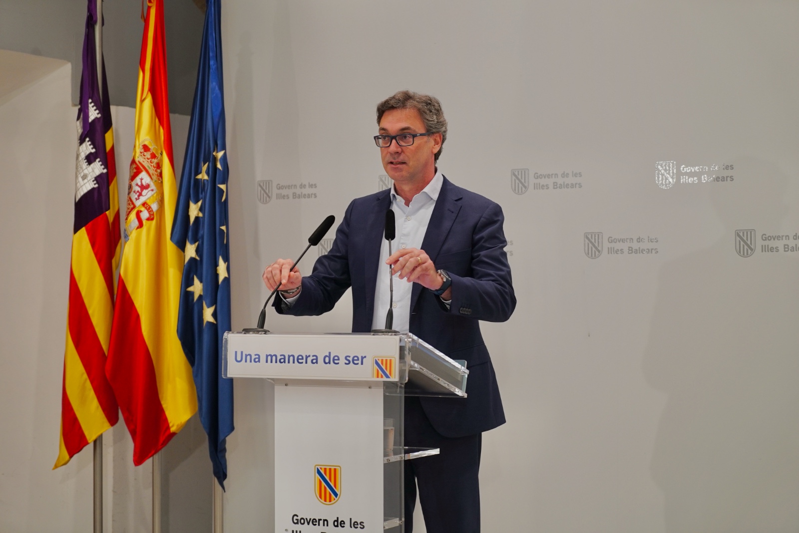 El vicepresident i conseller d'Economia, Hisenda i Innovació, Antoni Costa, durant una roda de premsa.