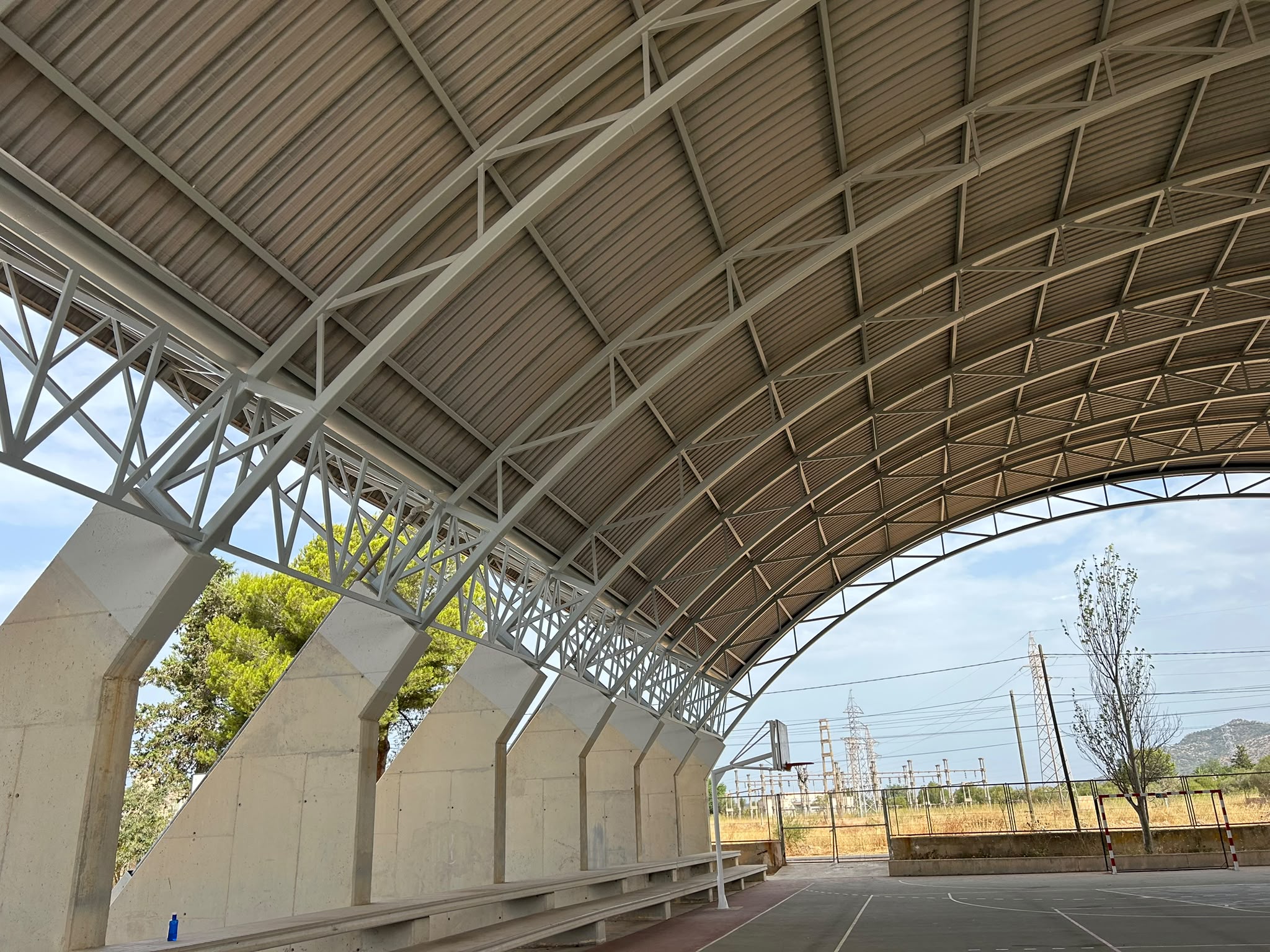 Coberta de la pista esportiva de Llucmajor