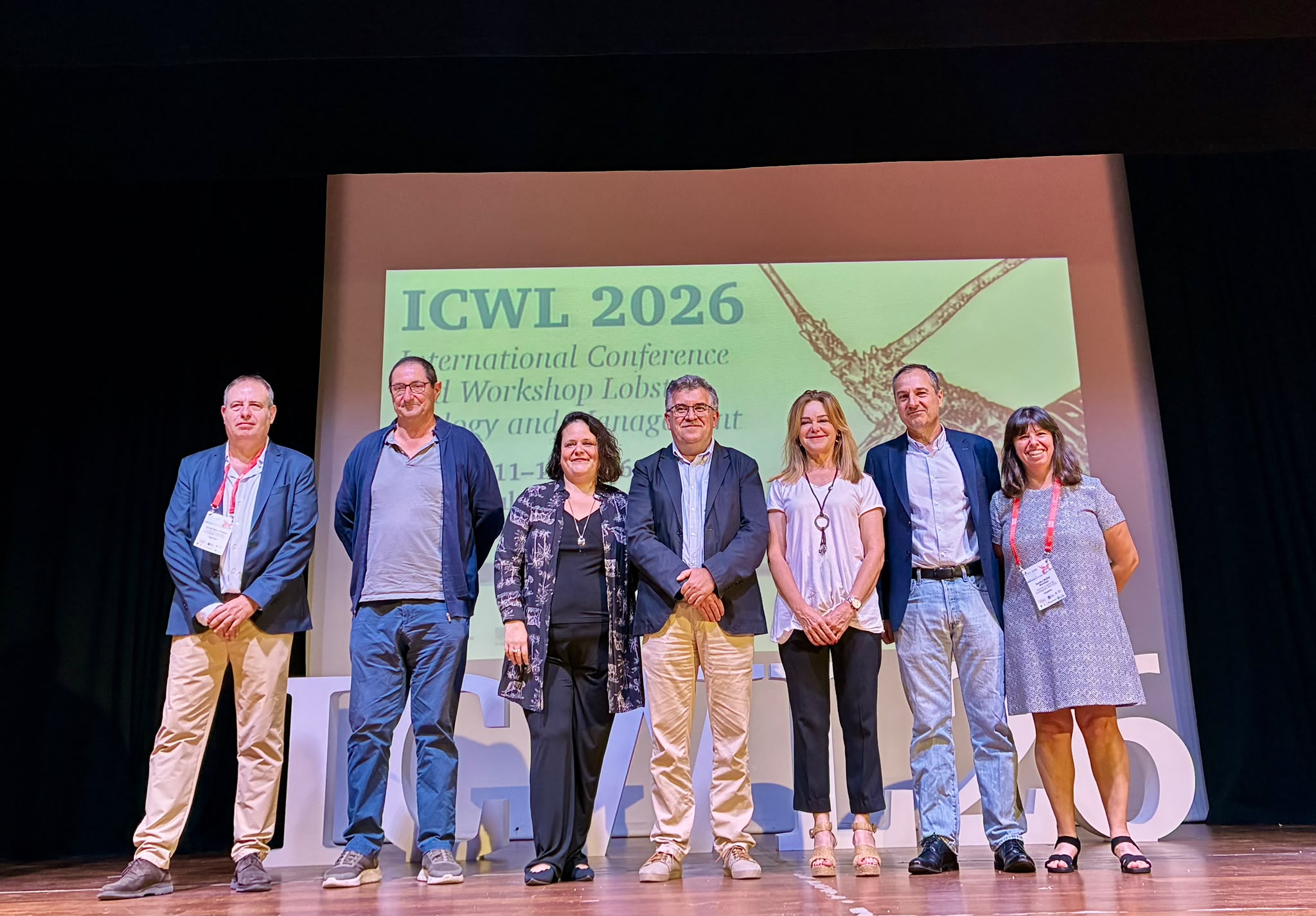 Autoritats i representants de les entitats implicades en l'organització de la trobada. 