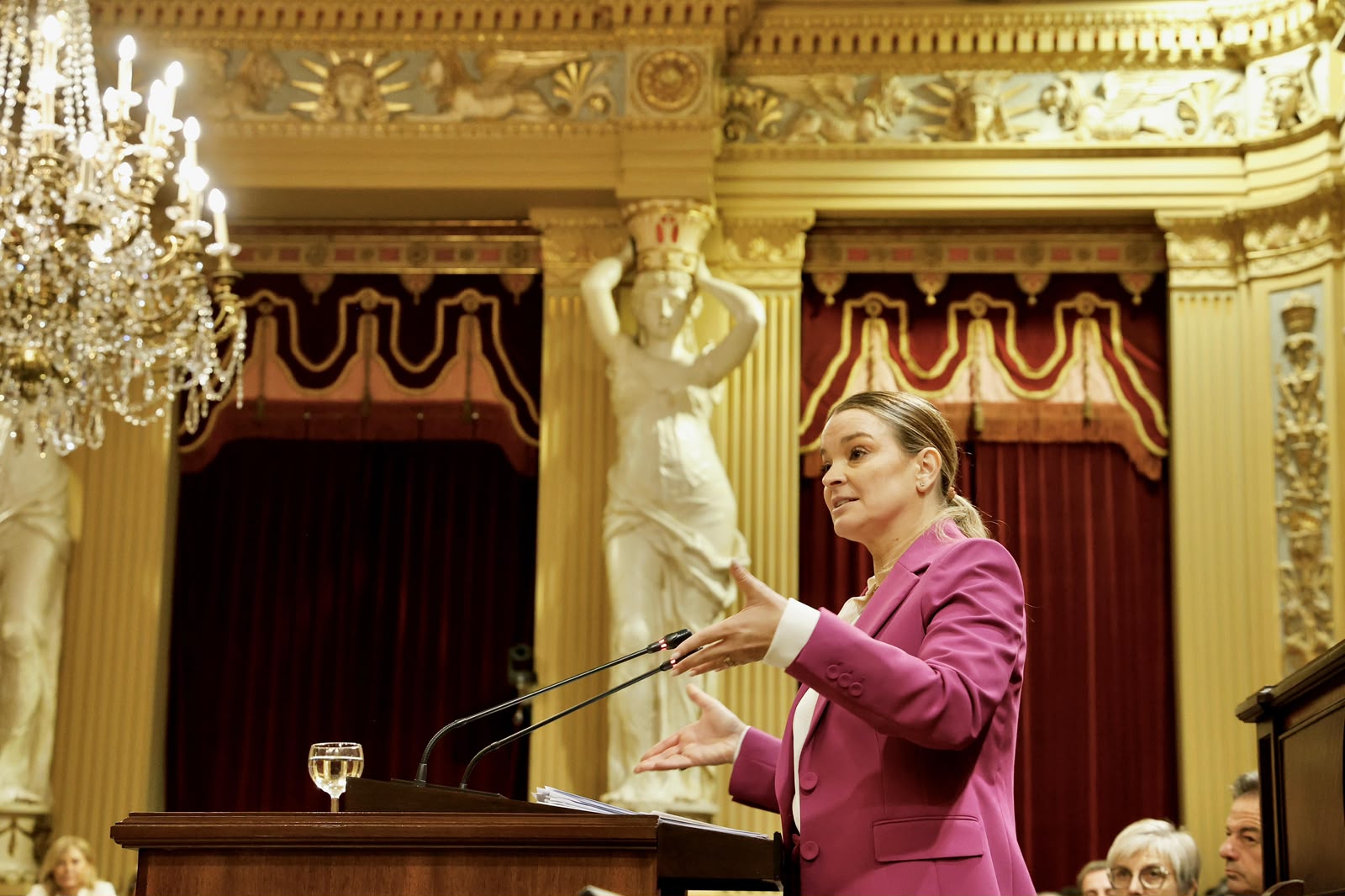 La presidenta Marga Prohens al Parlament de les Illes Balears.