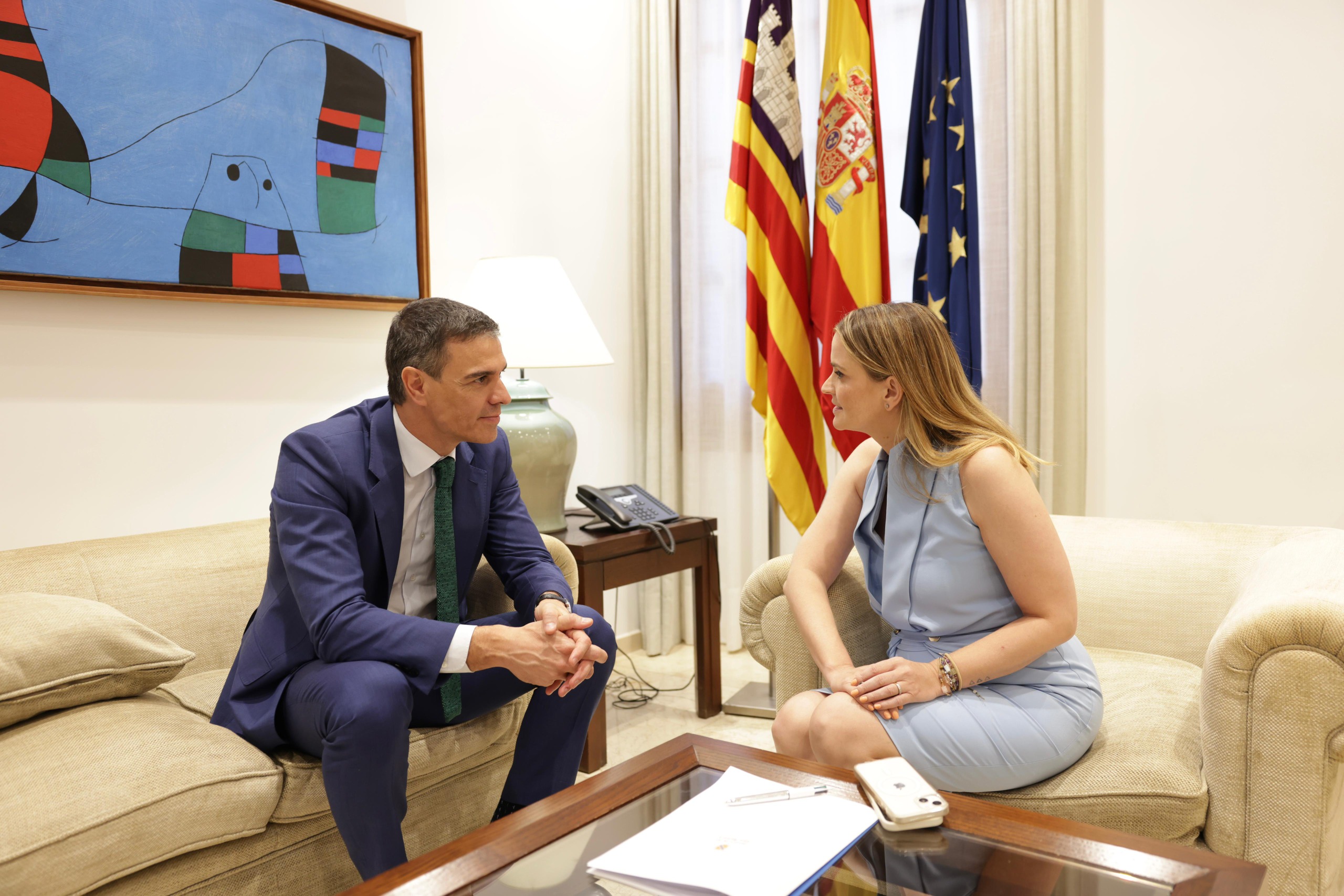 Reunió de la presidenta del Govern amb el president del Govern d'Espanya al Consolat de Mar. 